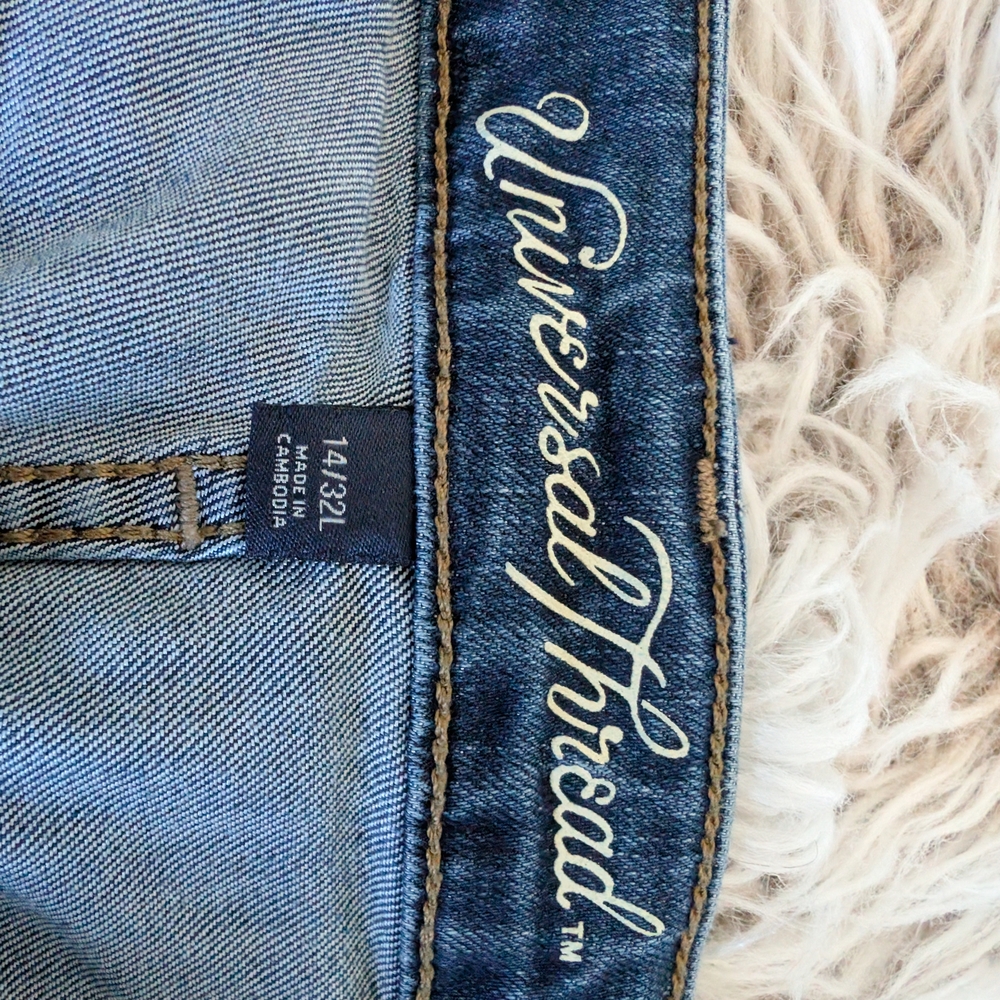 Universal Thread Blue Jeans